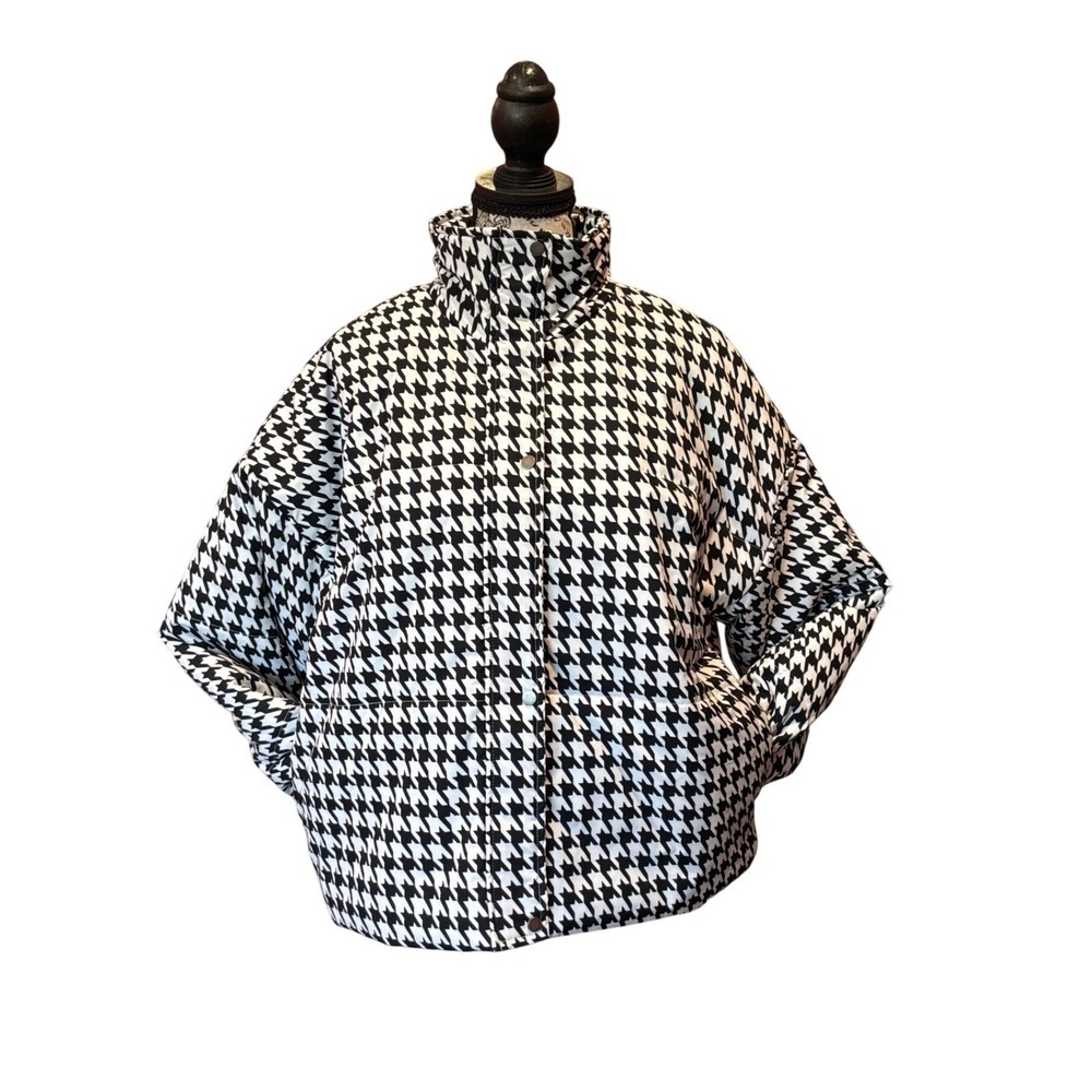 VICIā Womens Houndstooth Puffer Jacket Black White Funnel Neck Large ACJ50119A